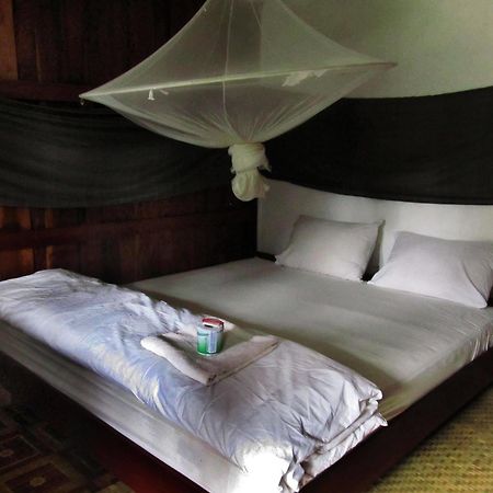Riverview Bungalows Muang Ngoi Екстер'єр фото